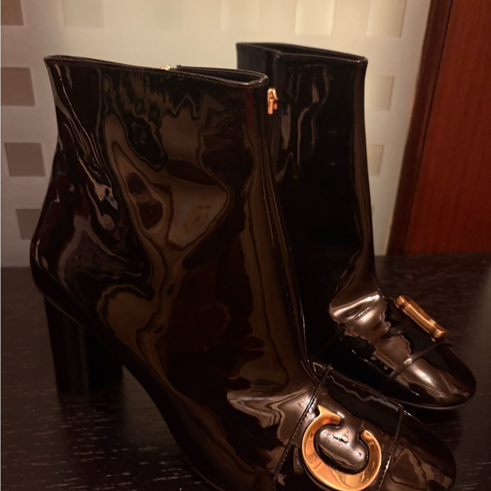 Dior
Patent leather boots - Picture 7 of 7